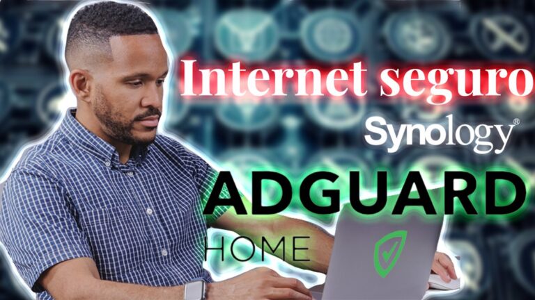 Hombre con camisa de cuadros ante un portátil junto a los rótulos Internet seguro, Synology y AdGuard Home